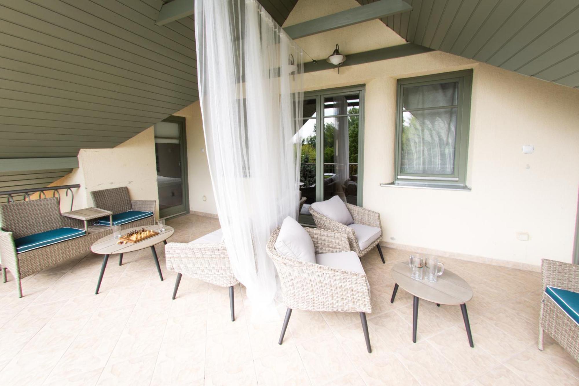 Villa Oliva Boutique Rooms Zamárdi Εξωτερικό φωτογραφία