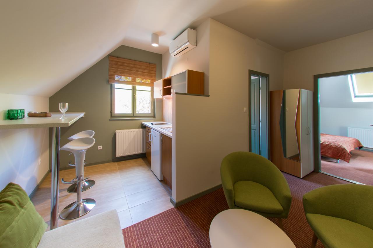 Villa Oliva Boutique Rooms Zamárdi Εξωτερικό φωτογραφία