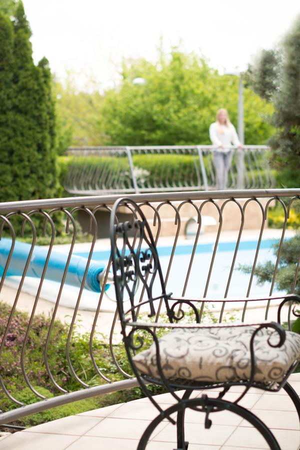 Villa Oliva Boutique Rooms Zamárdi Εξωτερικό φωτογραφία