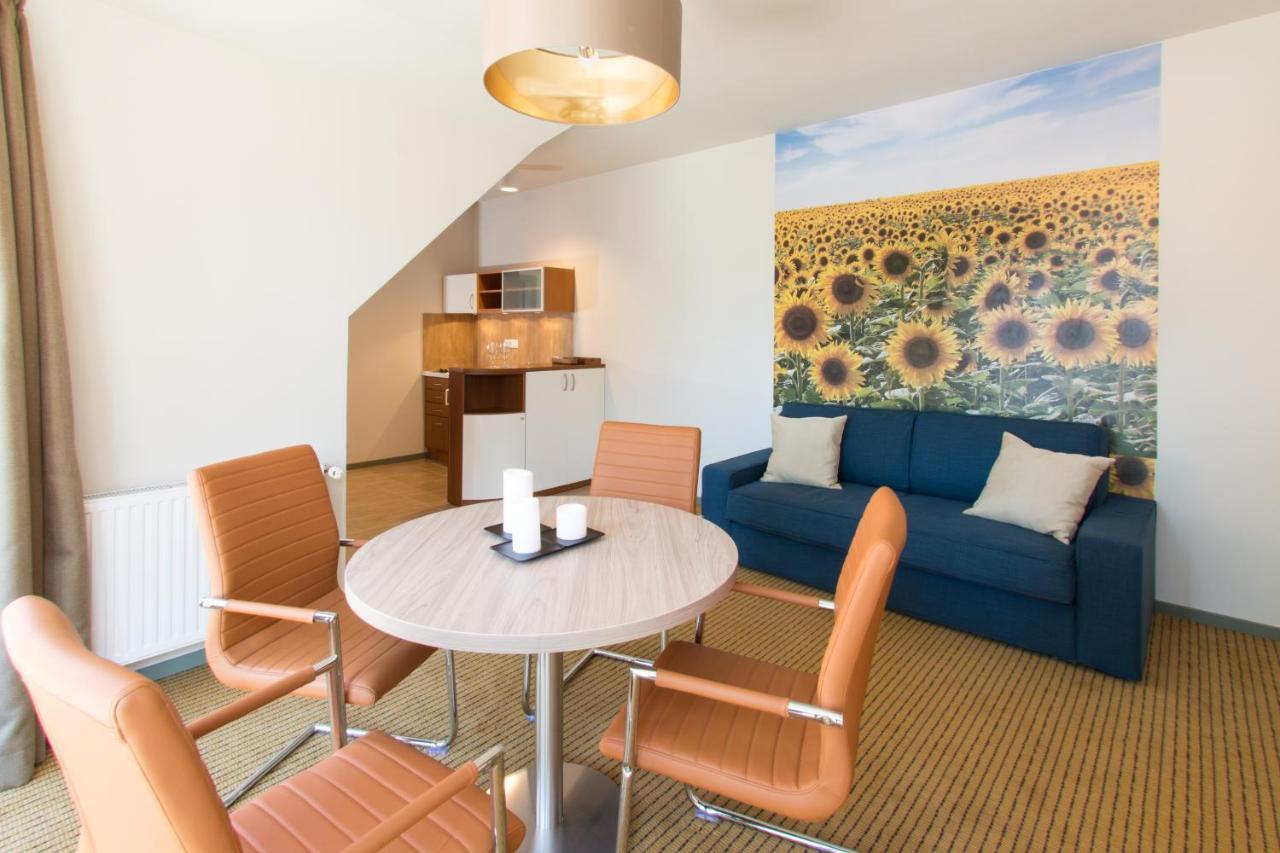 Villa Oliva Boutique Rooms Zamárdi Εξωτερικό φωτογραφία
