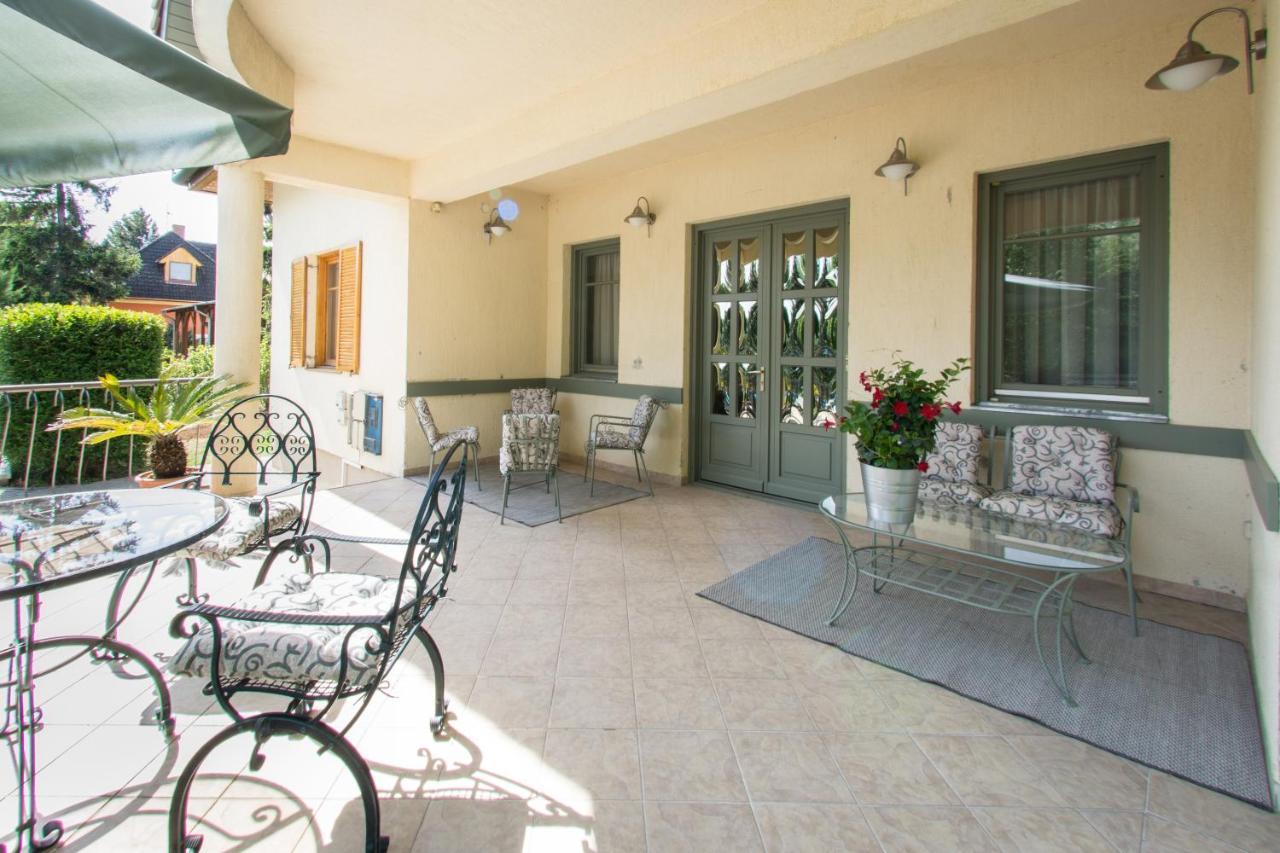 Villa Oliva Boutique Rooms Zamárdi Εξωτερικό φωτογραφία