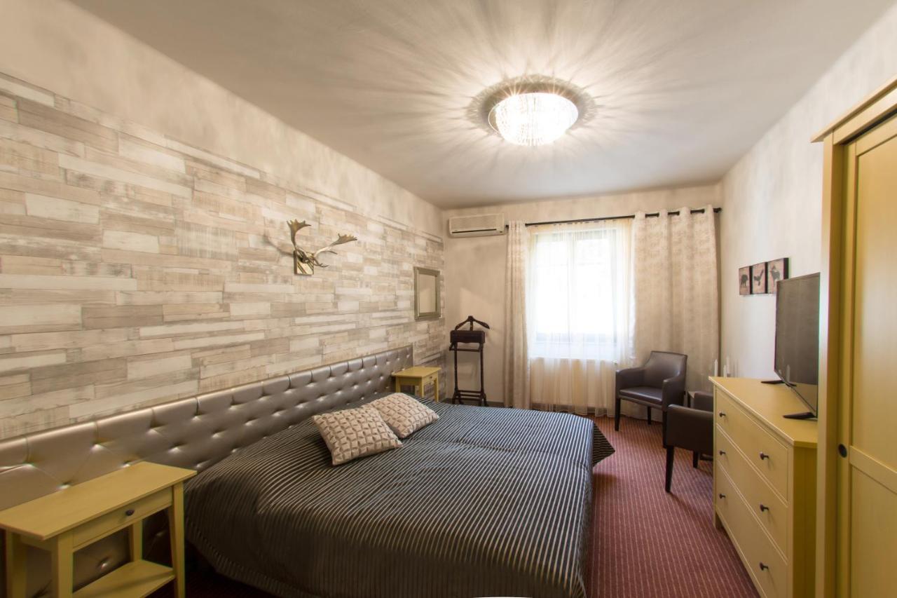 Villa Oliva Boutique Rooms Zamárdi Δωμάτιο φωτογραφία